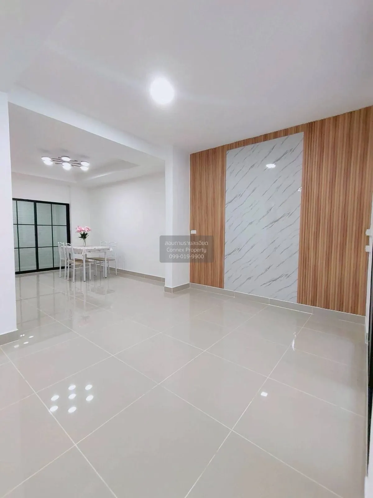 ขายทาวน์เฮ้าส์/ทาวน์โฮม  บ้านวรารักษ์ รังสิต-คลองสาม รีโนเวทใหม่ 