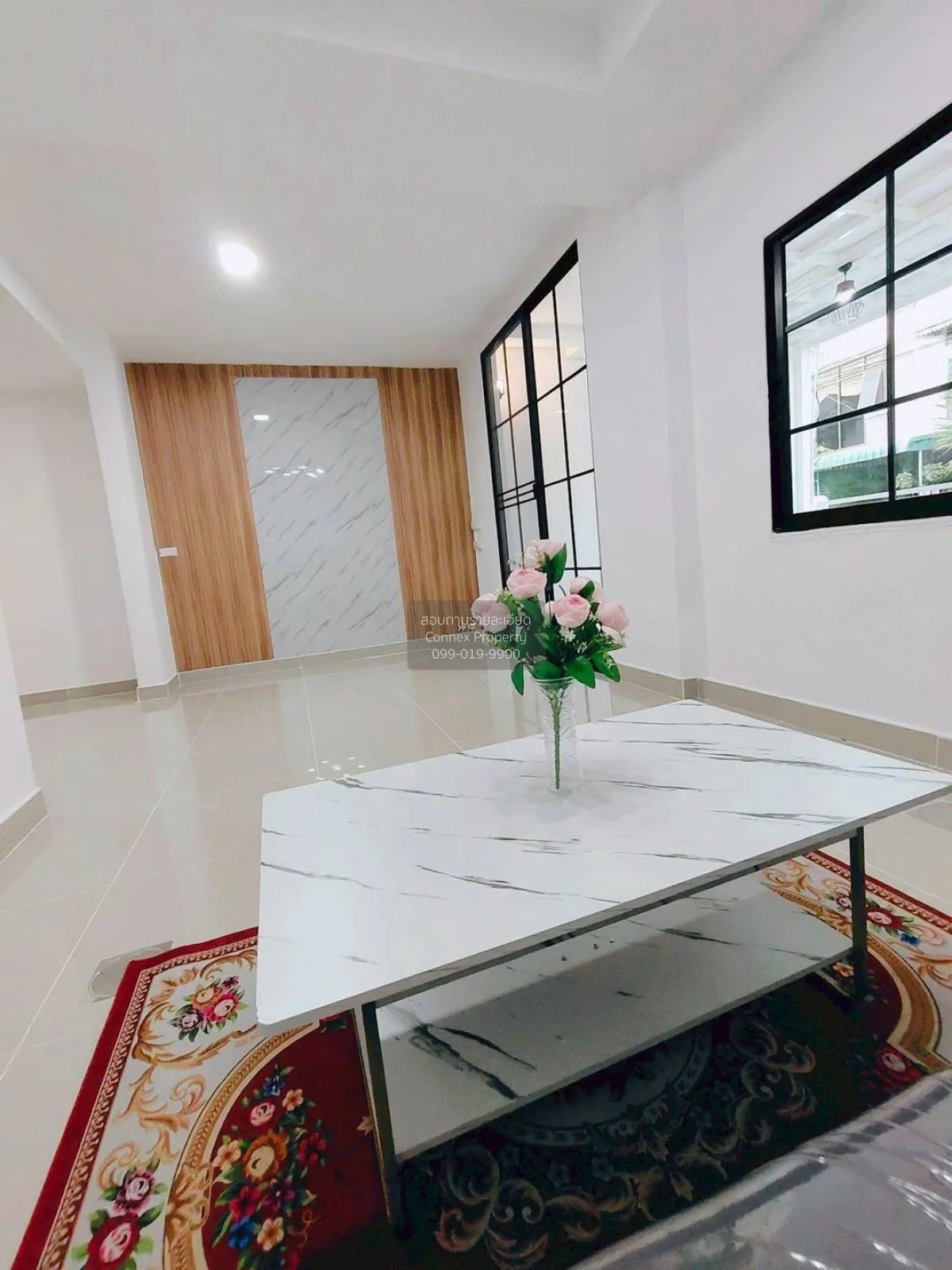 ขายทาวน์เฮ้าส์/ทาวน์โฮม  บ้านวรารักษ์ รังสิต-คลองสาม รีโนเวทใหม่ 
