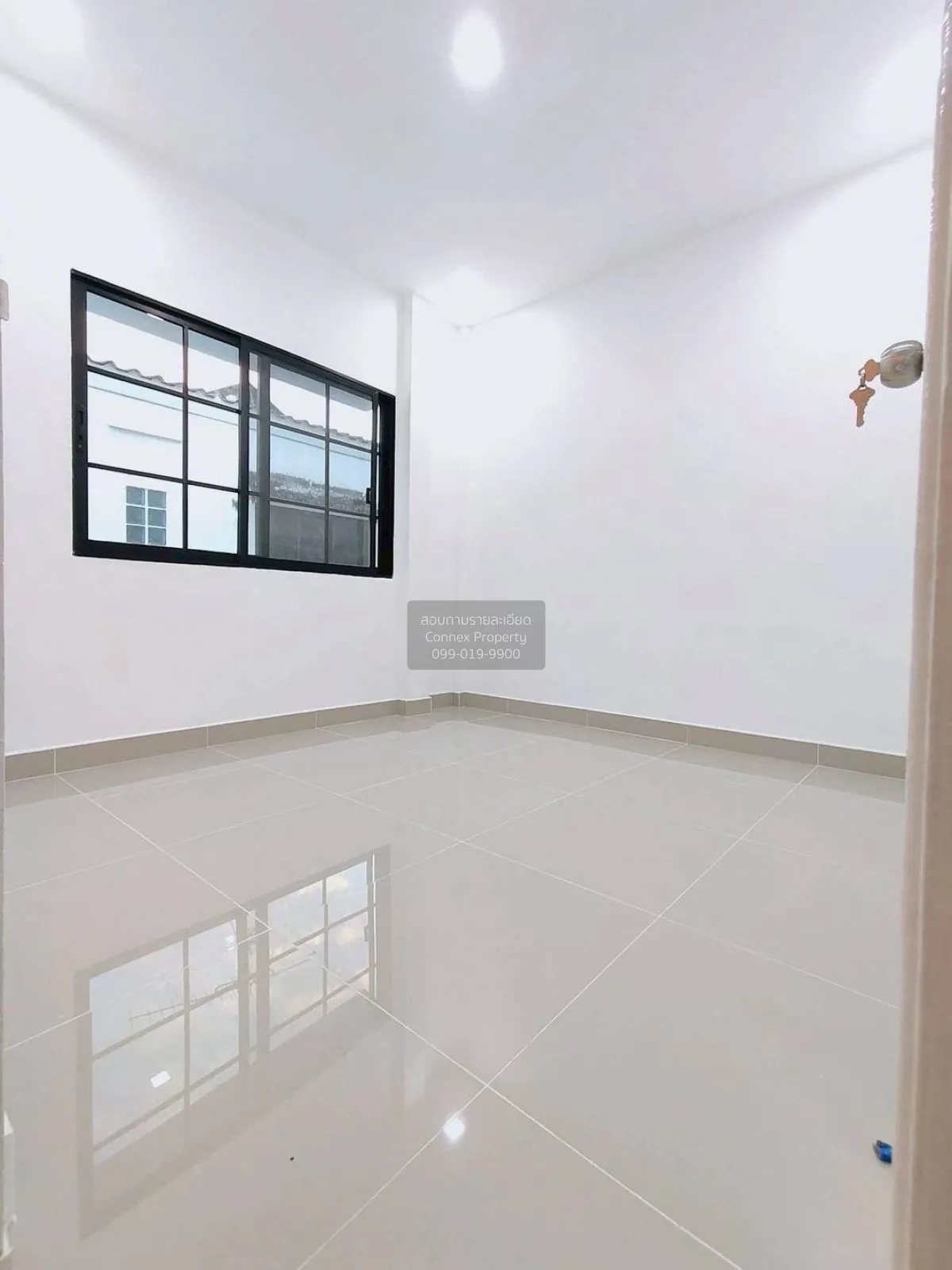 ขายทาวน์เฮ้าส์/ทาวน์โฮม  บ้านวรารักษ์ รังสิต-คลองสาม รีโนเวทใหม่ 