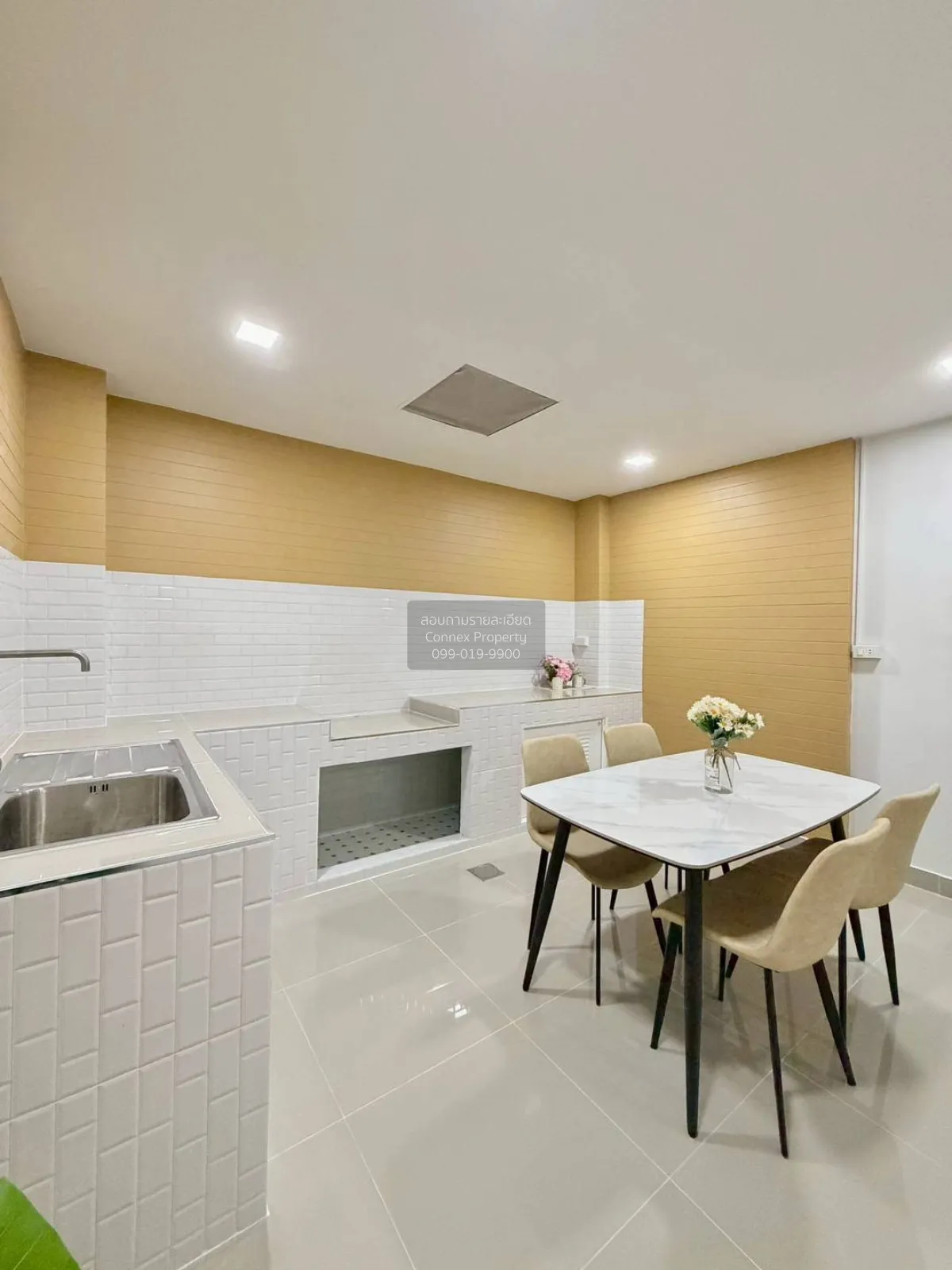 ขายทาวน์เฮ้าส์/ทาวน์โฮม  บ้านกานต์มณี รีโนเวทใหม่ บางบัวทอง บางบั