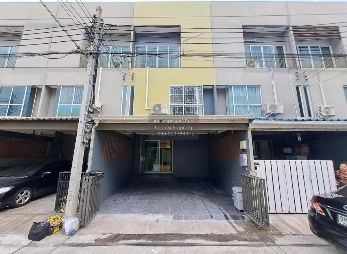 For Rent Townhouse/Townhome  , Patio Pattanakarn , Suan Luang , S 1