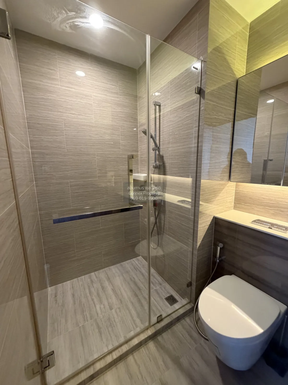 For Rent Condo , Whizdom Essence , BTS-Punnawithi , Phra Khanong 