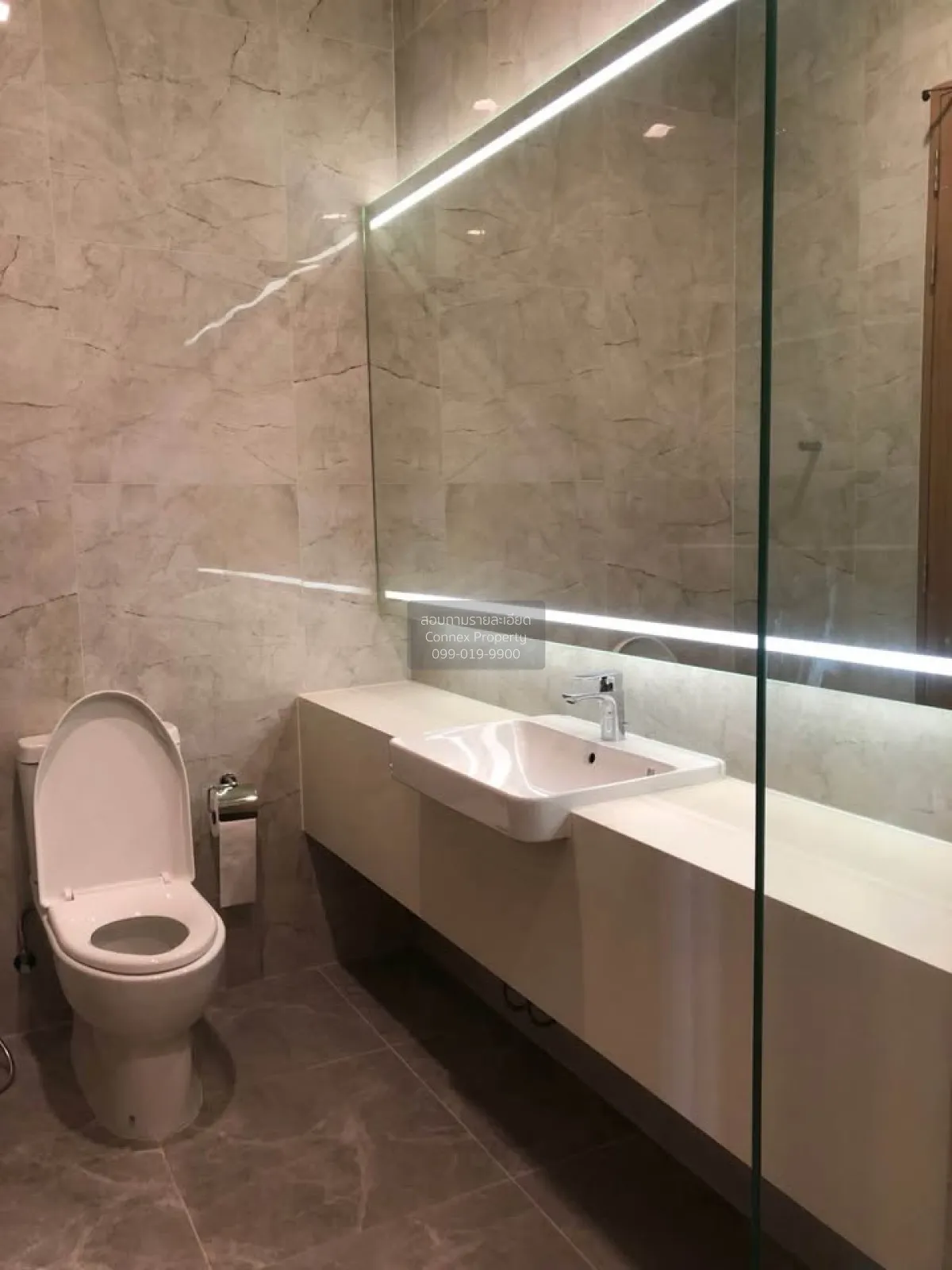 For Rent Condo , Noble Around Sukhumvit 33 , BTS-Phrom Phong , Kh