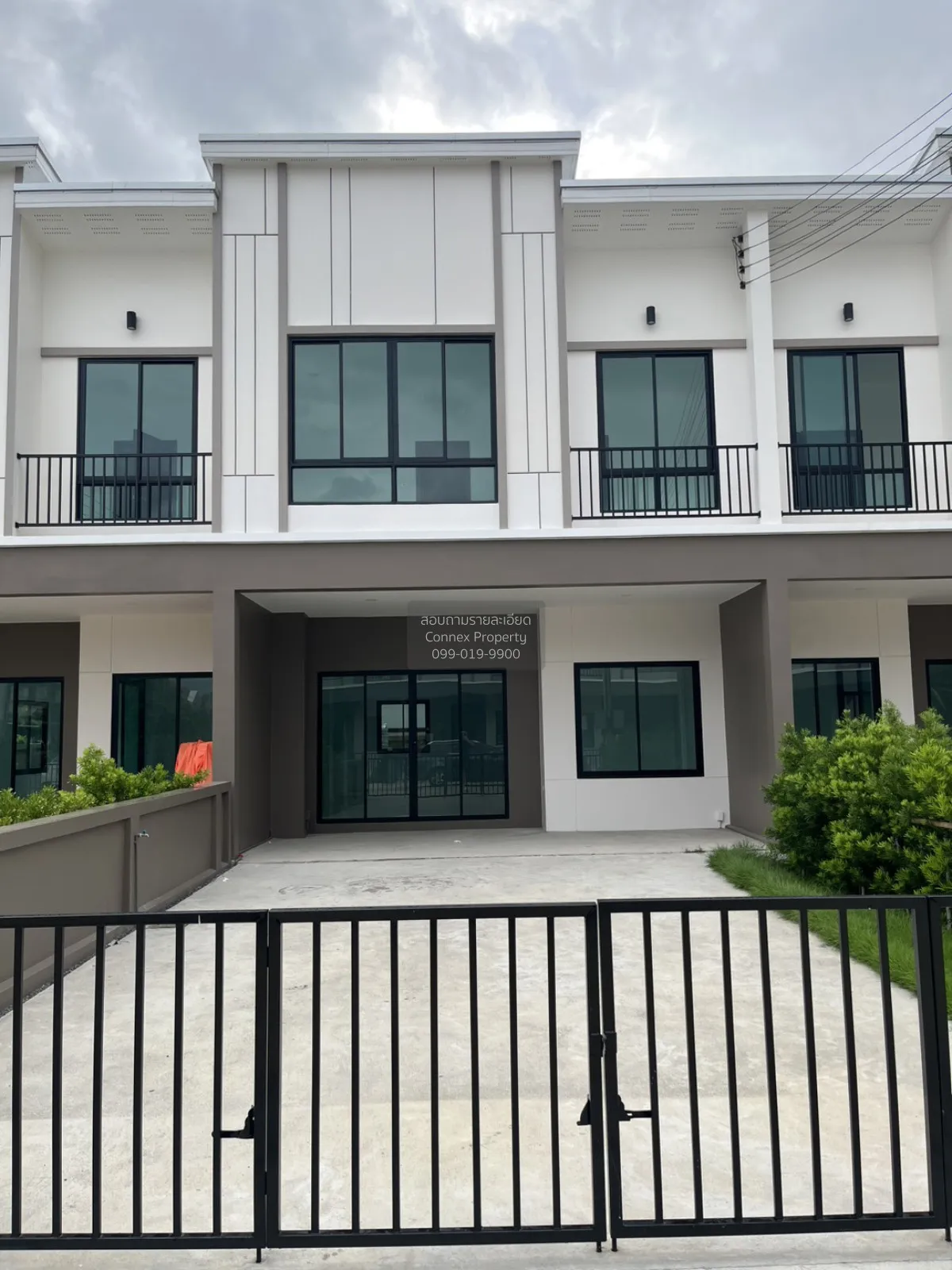 For Sale Townhouse/Townhome  , Narit Ville , nice view , wide fro 1