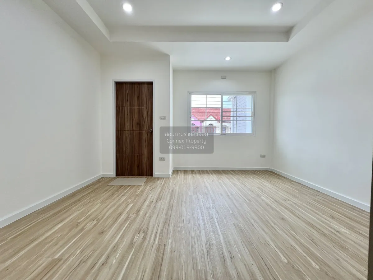 For Sale Townhouse/Townhome  , Baan Chatklao Villa , newly renova