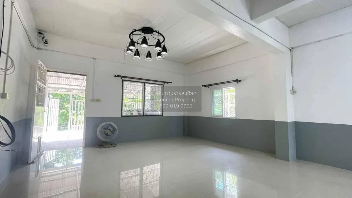 ขายทาวน์เฮาส์  2  ชั้น ห้องมุม 26 ตรว. ชุมชนบ้านปีกไม้ 5 - บ้านรี 4
