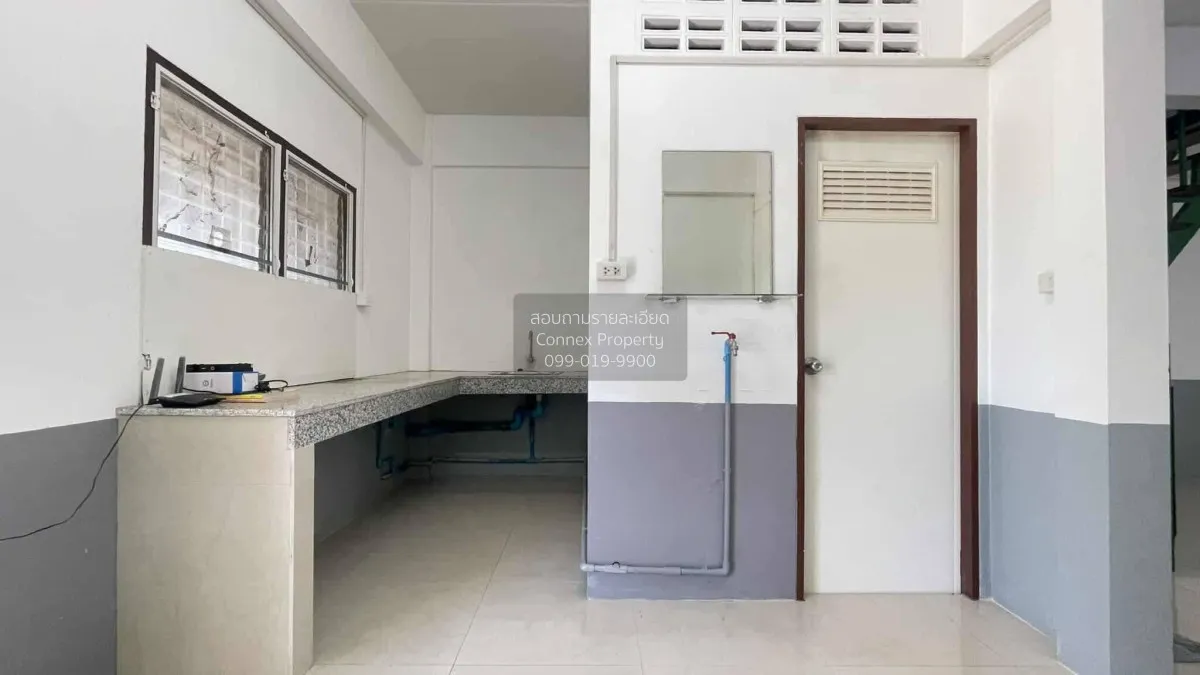 ขายทาวน์เฮาส์  2  ชั้น ห้องมุม 26 ตรว. ชุมชนบ้านปีกไม้ 5 - บ้านรี