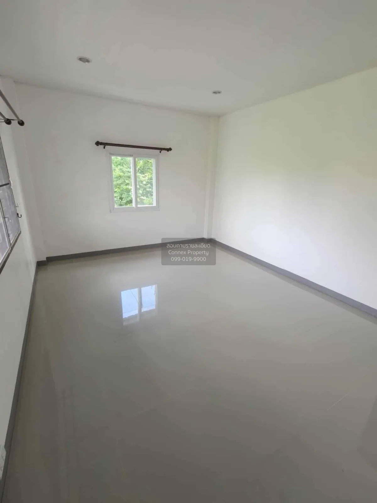 ขายทาวน์เฮาส์  2  ชั้น ห้องมุม 26 ตรว. ชุมชนบ้านปีกไม้ 5 - บ้านรี
