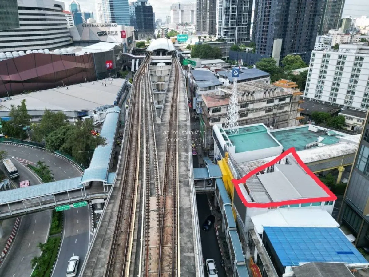 ขายอาคารพาณิชย์ ตรงข้ามเซ็นทรัลลาดพร้าว ชั้นสูง จอมพล  เขต จตุจัก 3
