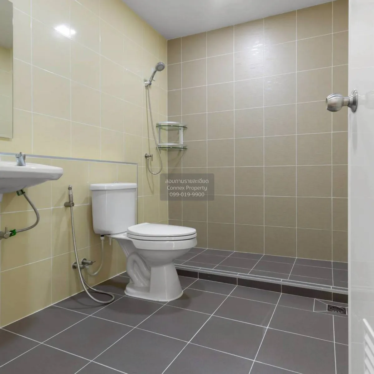 For Sale Townhouse/Townhome  , Budsarin Wongwaen-Rattanathibet , 