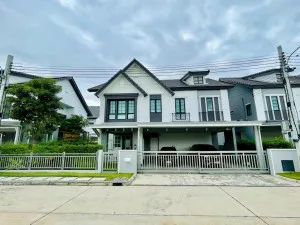ขายบ้าน  บุราสิริ ปัญญาอินทรา บางชัน เขต คลองสามวา กรุงเทพ CX-160316