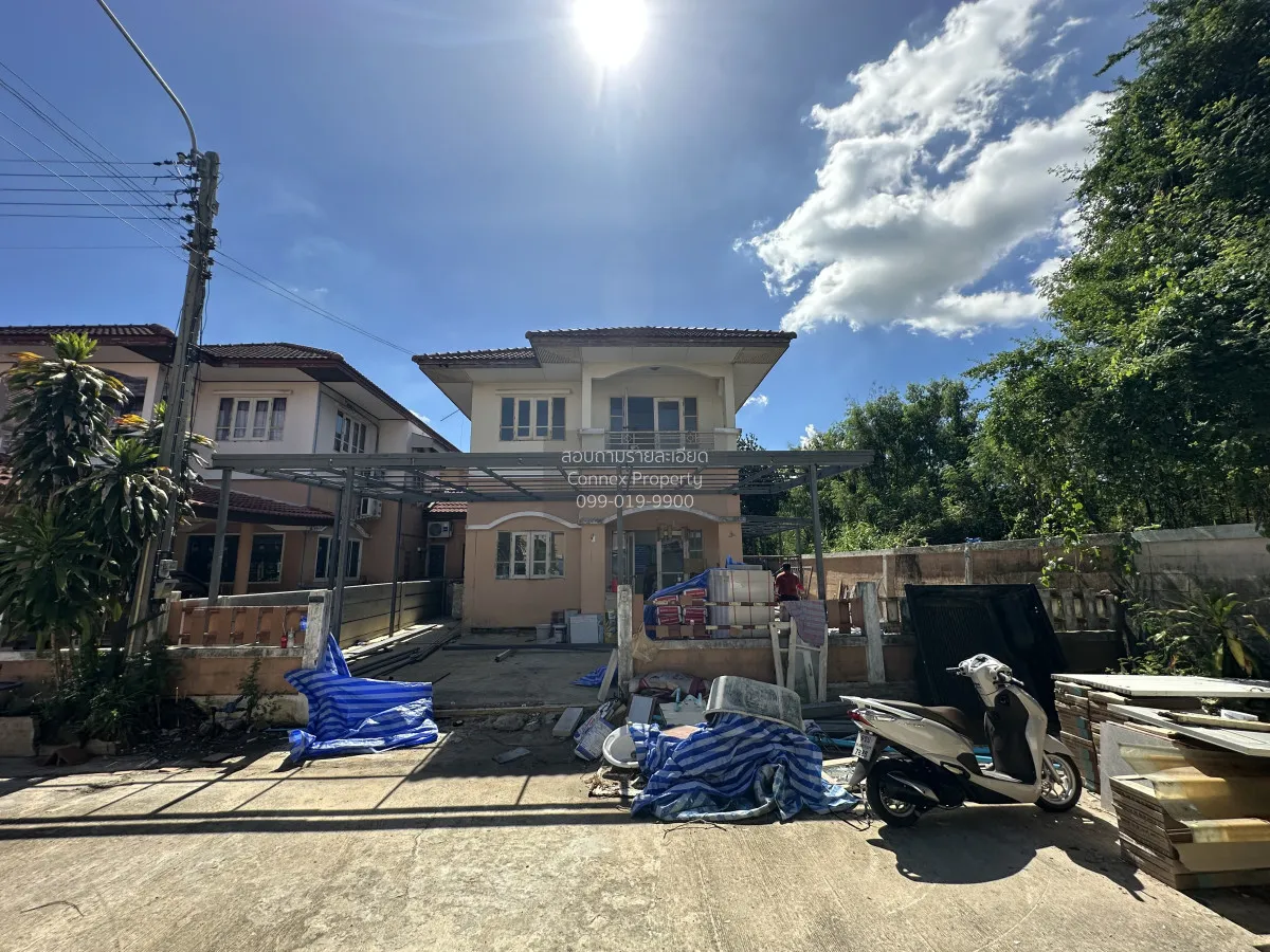 For Sale House , Ek Siam Village , corner unit , newly renovated  1