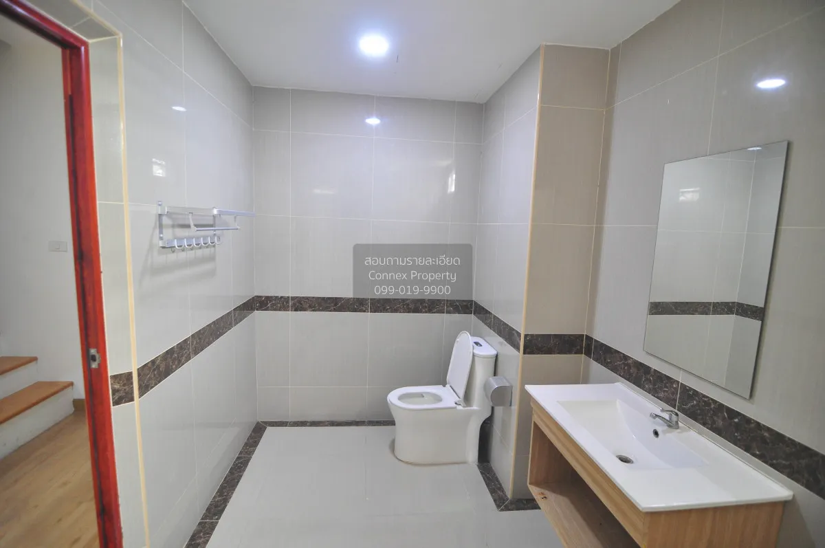 เช่าอบอุ่น ทาวน์เฮ้าส์ คลองจั่น เขต บางกะปิ กรุงเทพ CX-160525