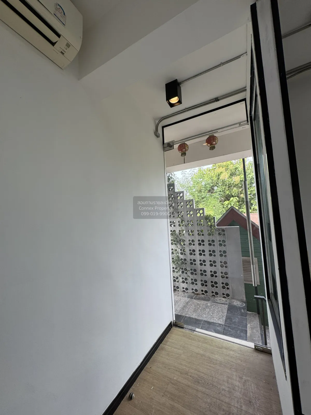 เช่าออฟฟิศให้เช่า ชั้น 2 ขนาดพื้นที่ 50 SQM. ซอยโพธิ์แก้ว 3  ใกล้