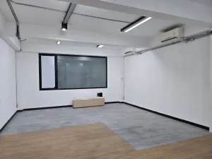 For Rent Office space 50 sqm, Second Floor @ Soi Pho Kaew 3 near Crystal Design Center (CDC), Central Eastville , Khlong Chan , Bang Kapi , Bangkok , CX-160845