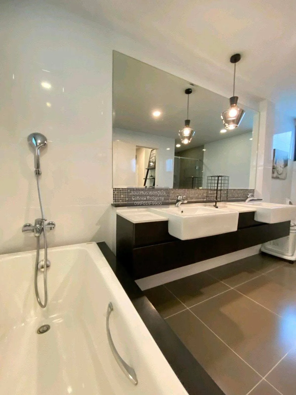 For Sale House , The City Pattanakarn , corner unit , Prawet , Pr