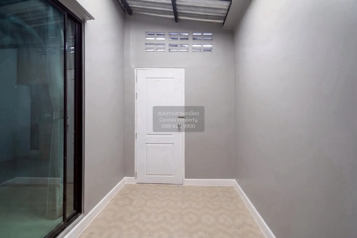 For Sale 3-story townhome in Patio Ngamwongwan 47 (Chinkhet 2)  ,