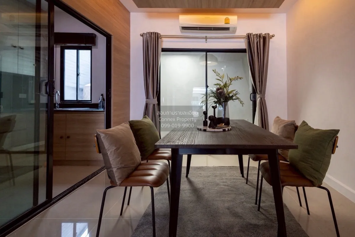 For Sale 3-story townhome in Patio Ngamwongwan 47 (Chinkhet 2)  ,
