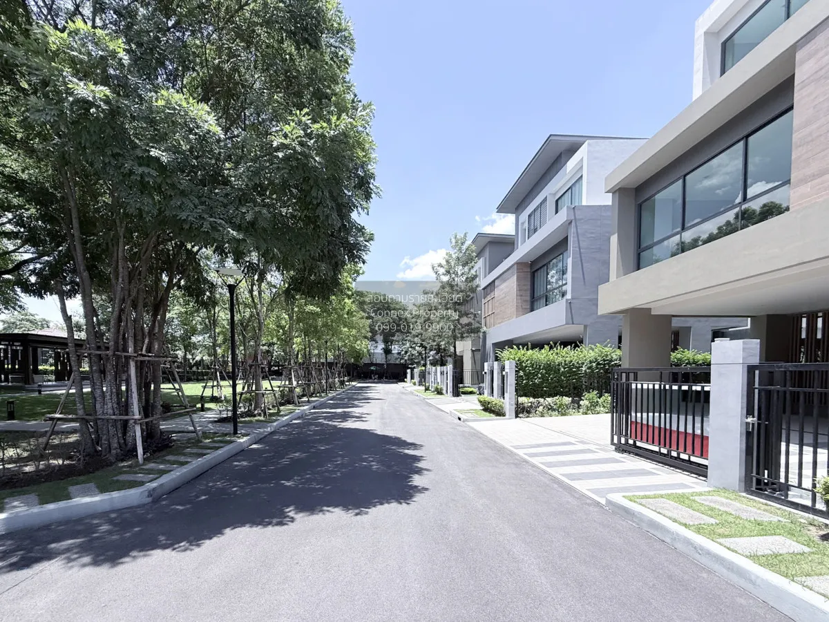 (NEW) บ้านหรู 3 ชั้น ติดถนนใหญ่ พร้อมลิฟต์ในตัว วิวสวน แกรนด์ บาง 4