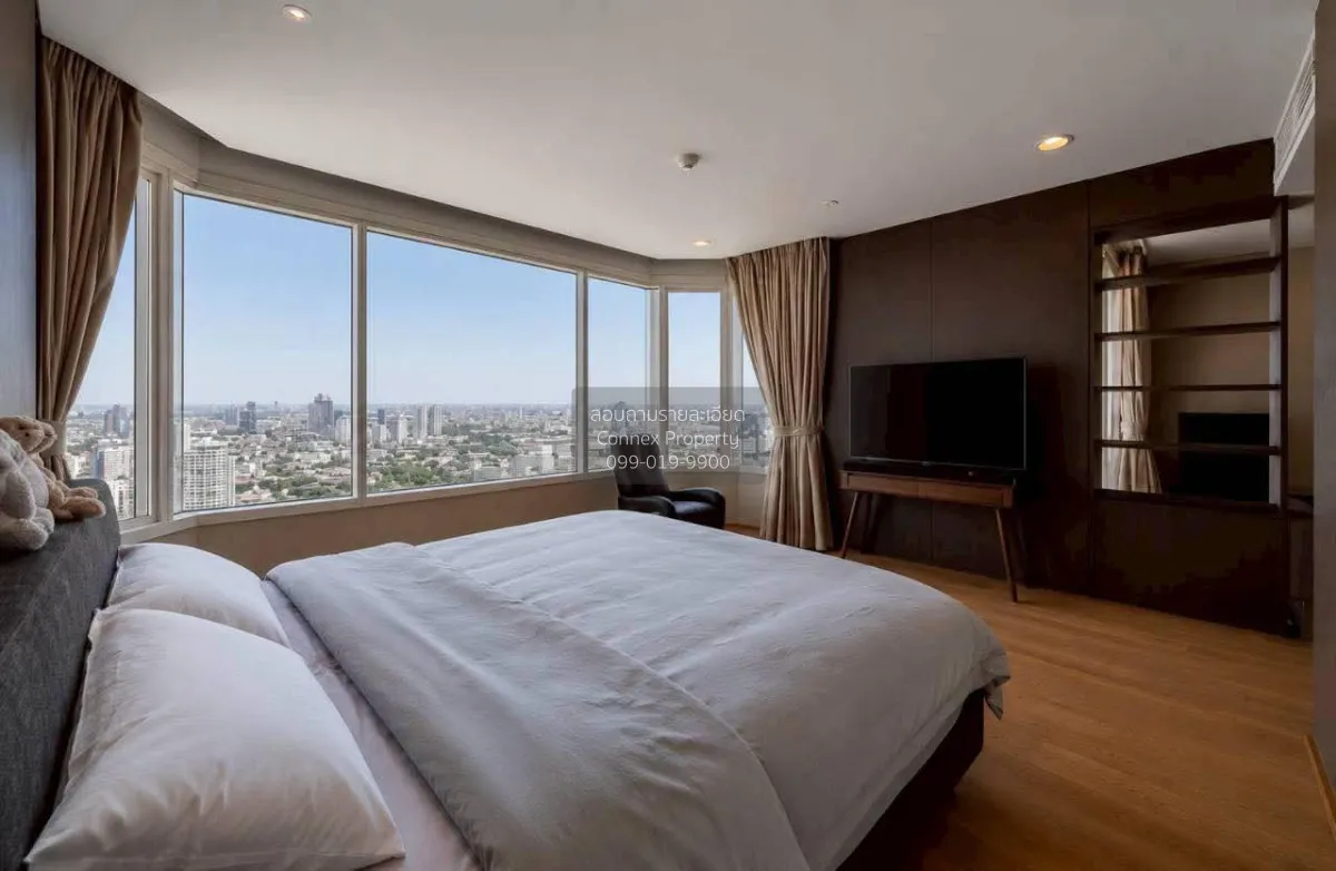 For Sale Condo , Watermark Chaophraya River , nice view , high fl 3