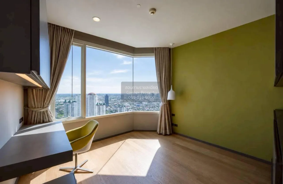 For Sale Condo , Watermark Chaophraya River , nice view , high fl