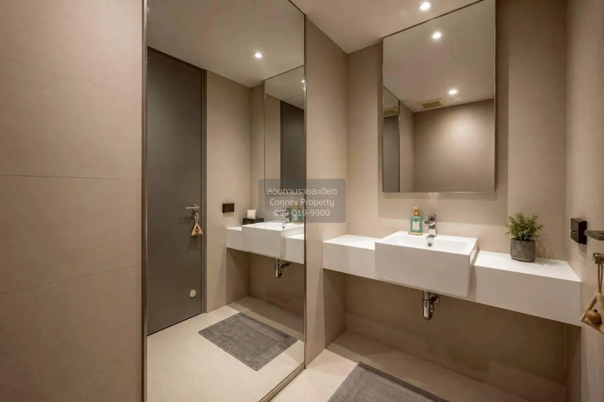 For Sale Condo , Watermark Chaophraya River , nice view , high fl