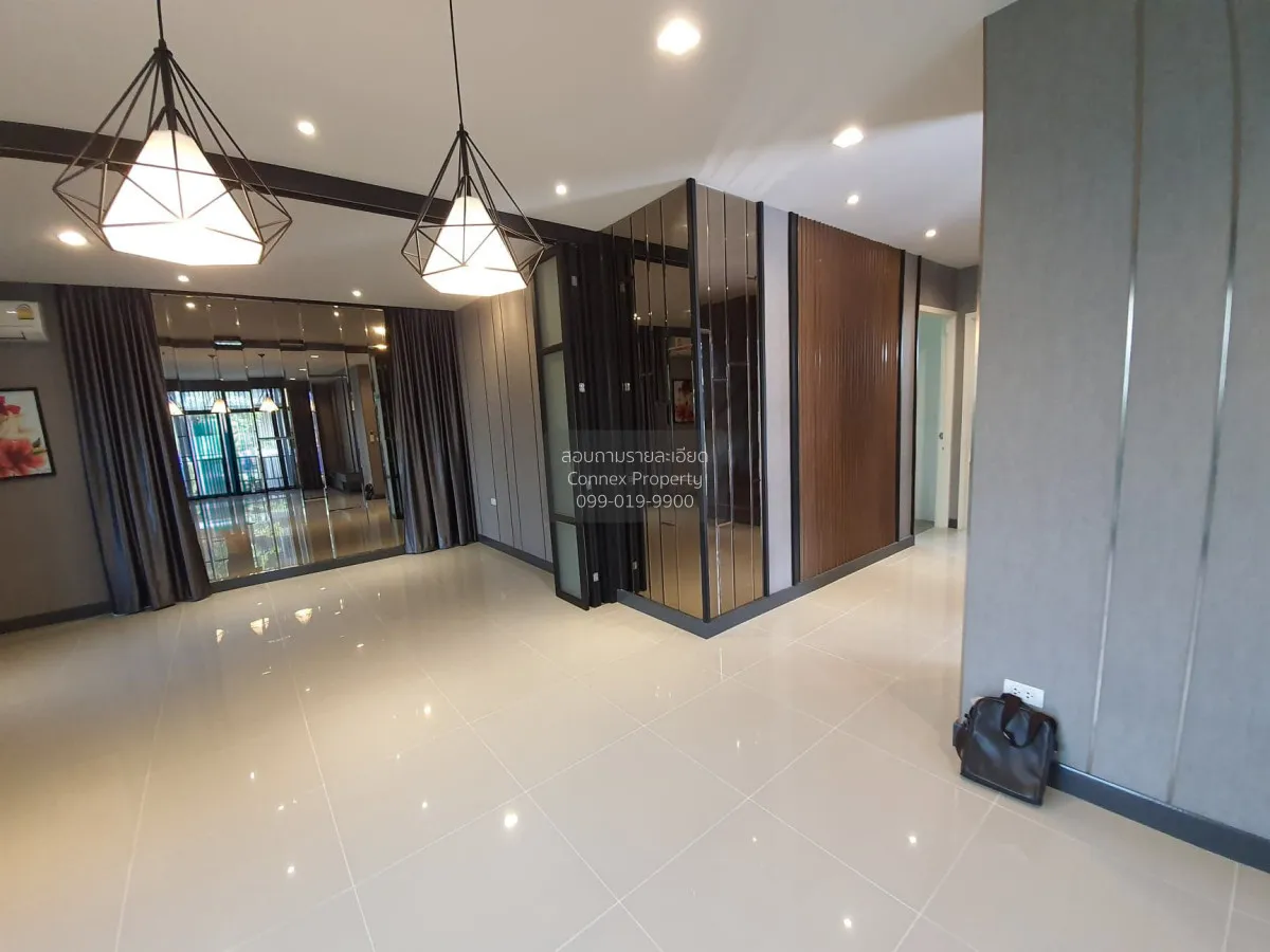 ขายด่วน บ้านใหญ่ ติดถนนกาญจนา  บี มอตโต้ กาญจนาภิเษก - พระราม 2 ห 4