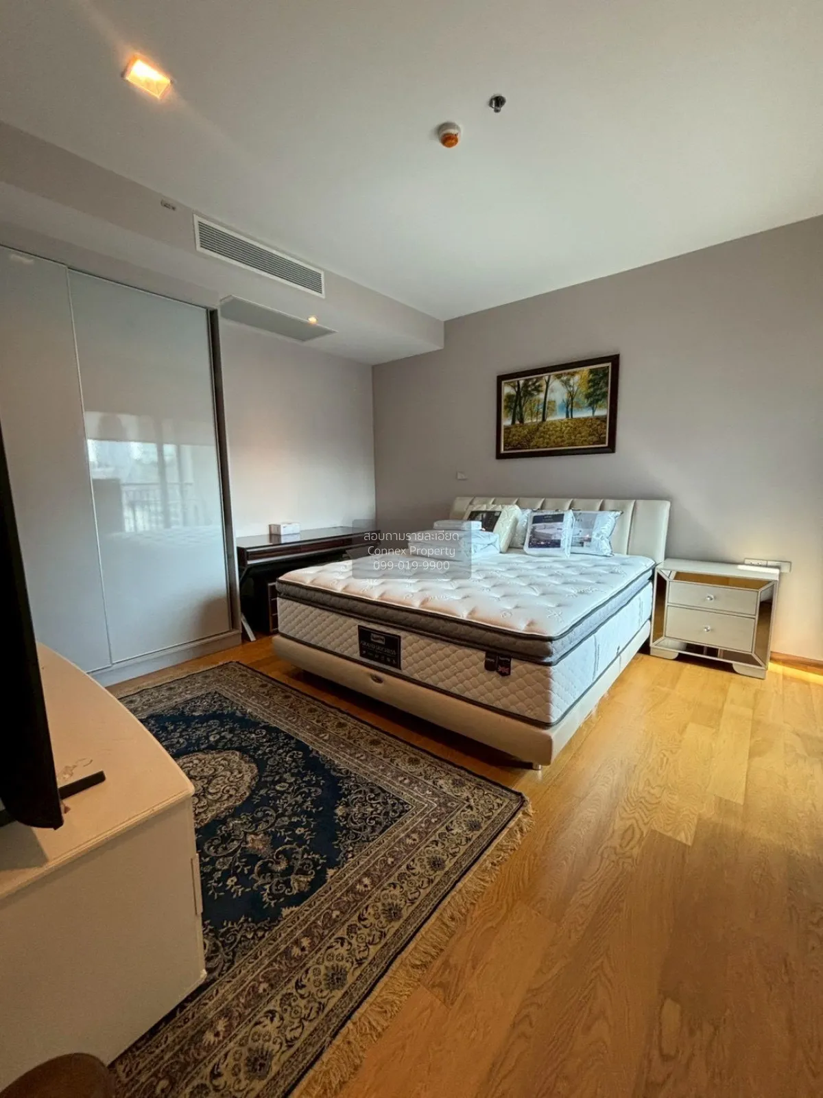 For Rent Condo , Hyde Sukhumvit 13 , high floor , corner unit , B