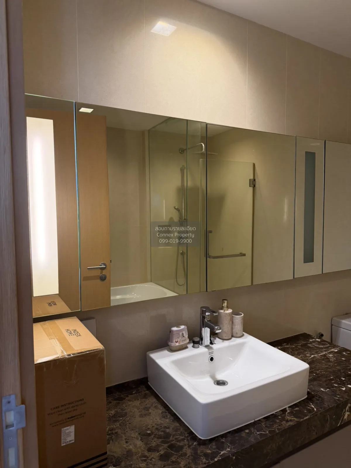 For Rent Condo , Hyde Sukhumvit 13 , high floor , corner unit , B