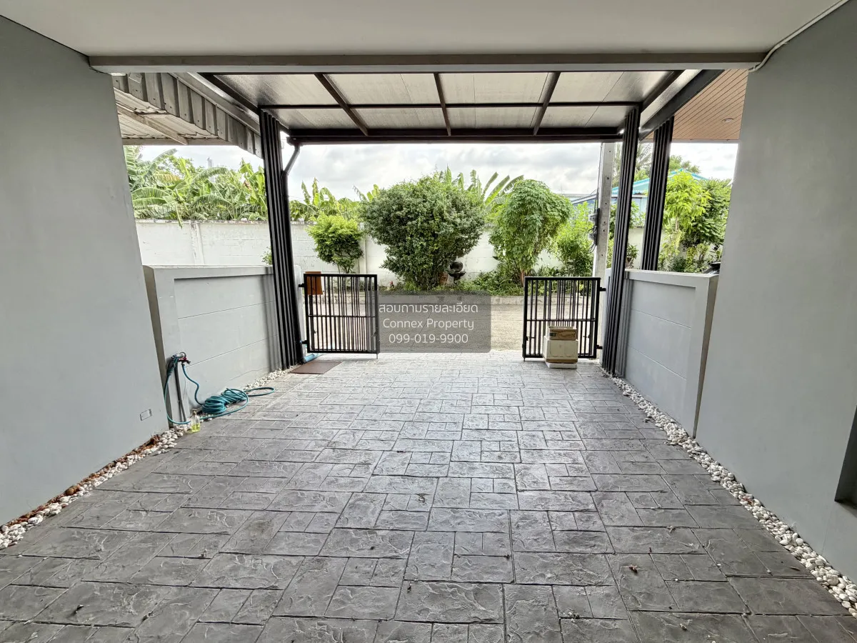 For Sale Townhouse/Townhome  , The Place by Alicha Phutthabucha 3 2