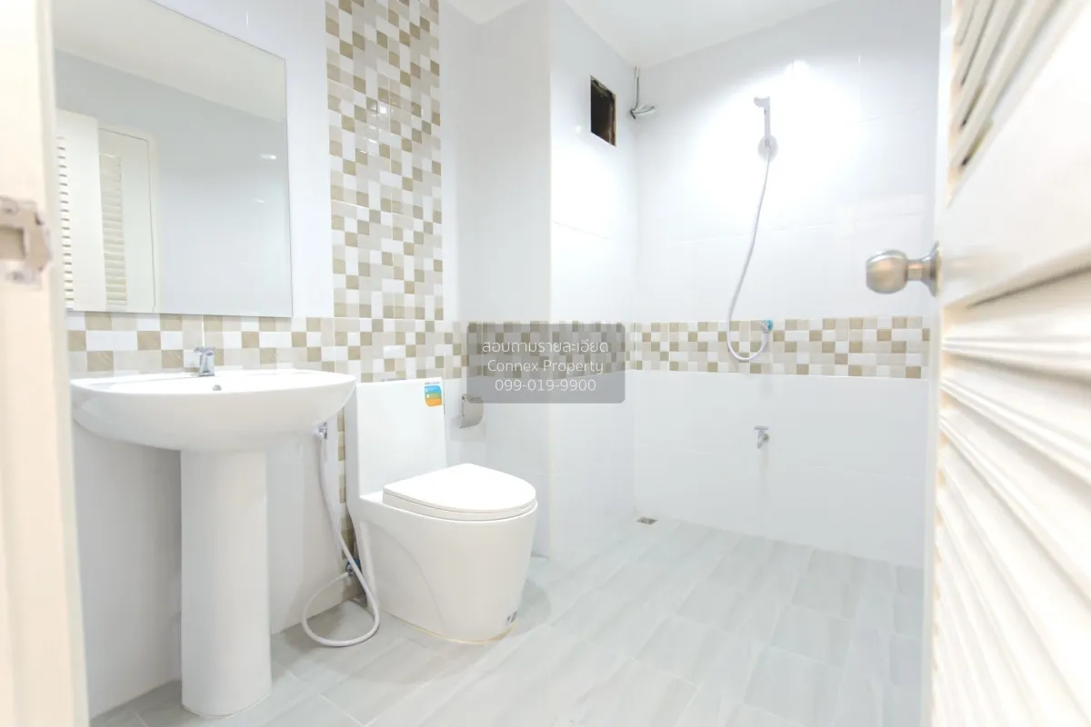 ขายทาวน์โฮม 4 ชั้น สวรรค์วิถี (สุทธิสารวินิจฉัย) เขต ห้วยขวาง  กร