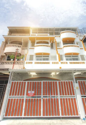4-storey townhome for sale, Sawanwithi (Sutthisan Winitchai), Huai Khwang District, Bangkok CX-161509