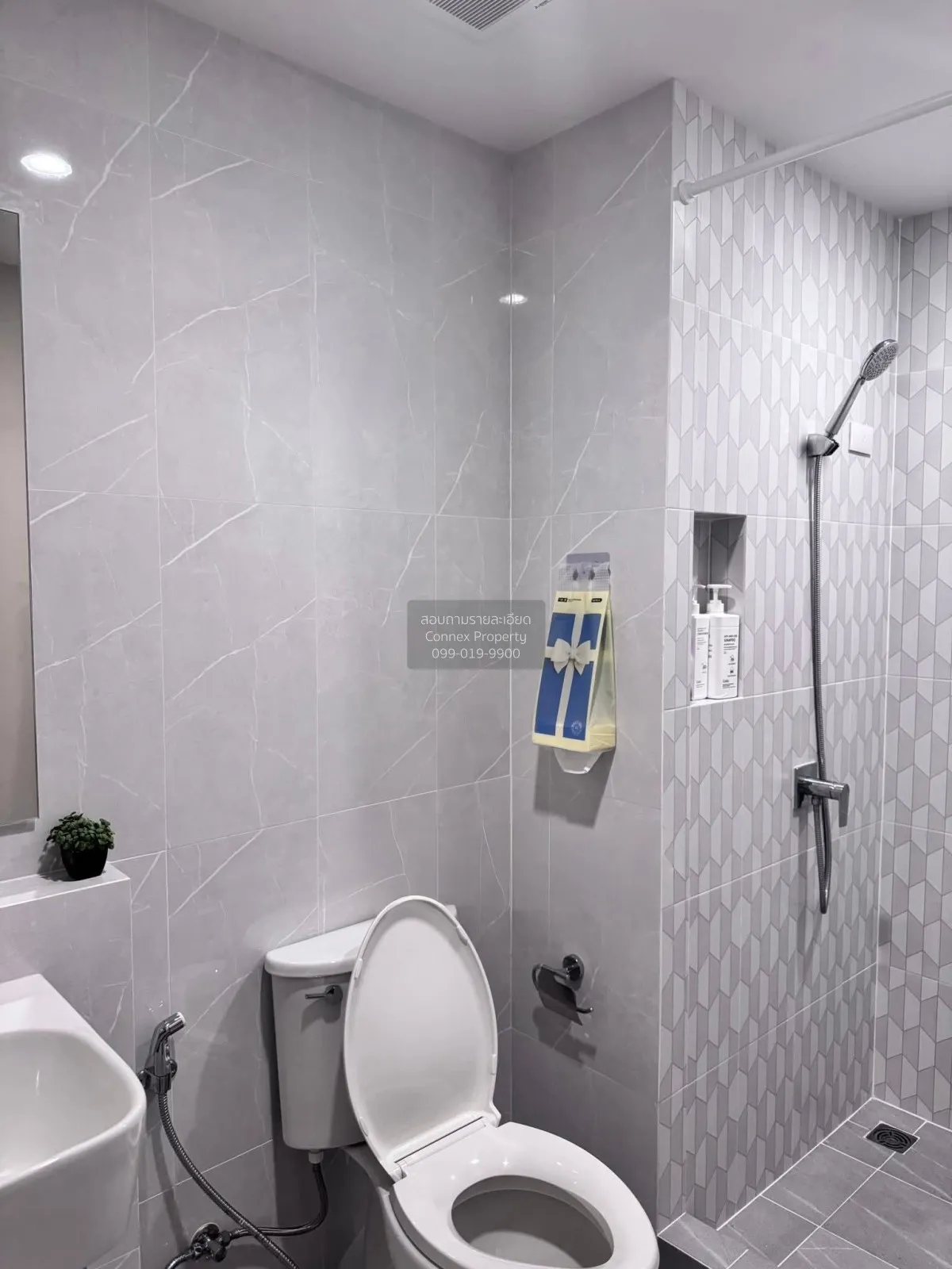 For Rent Townhouse/Townhome  , Baan Klang Muang Phahol - Ramintra