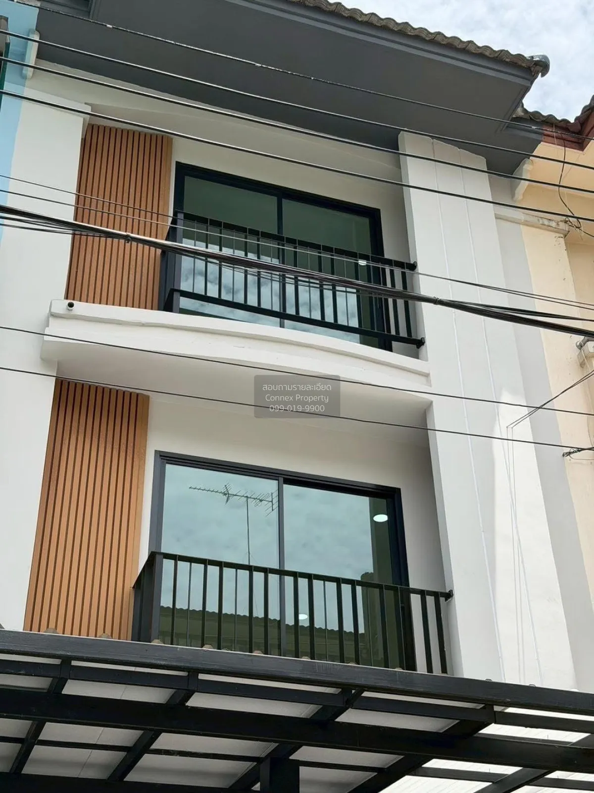For Sale Townhouse/Townhome  , Saranon House , newly renovated ,  2