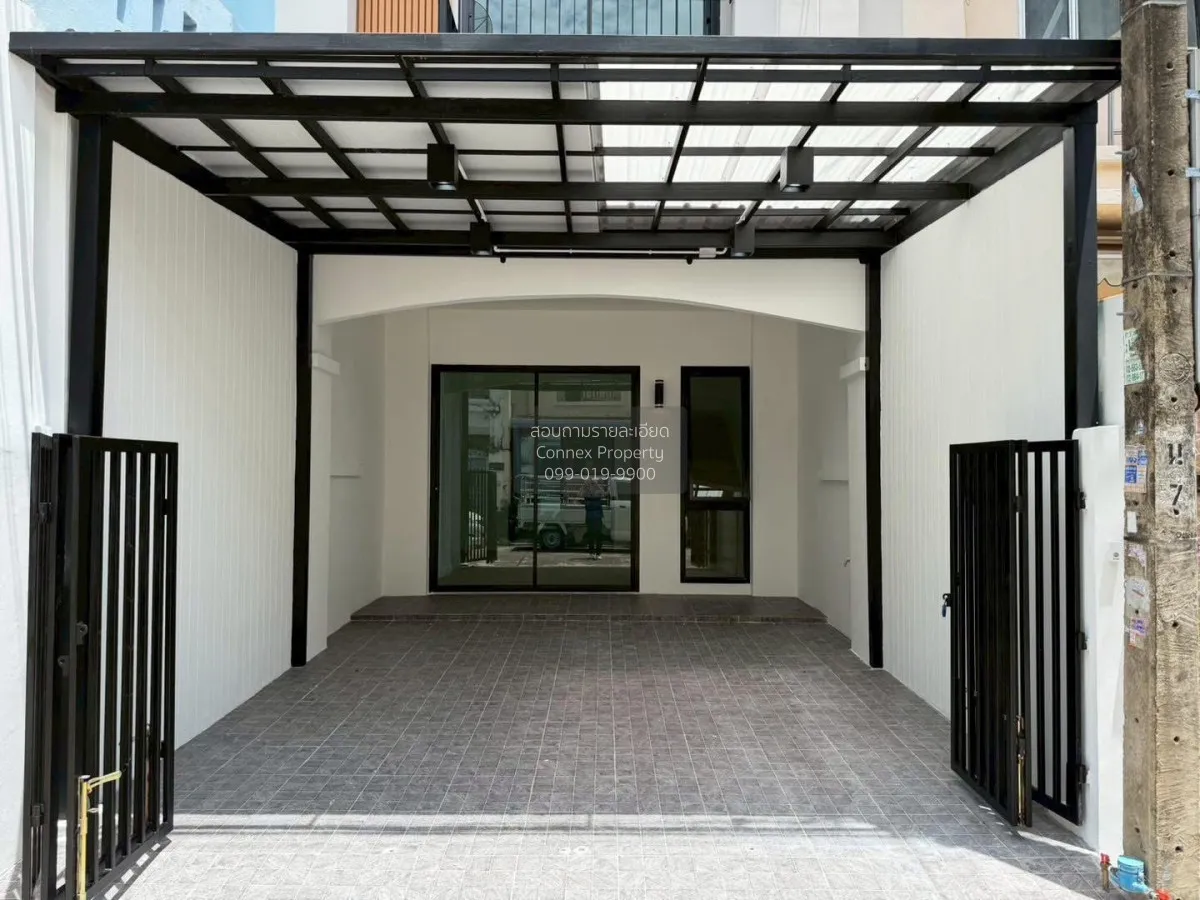 For Sale Townhouse/Townhome  , Saranon House , newly renovated ,  3