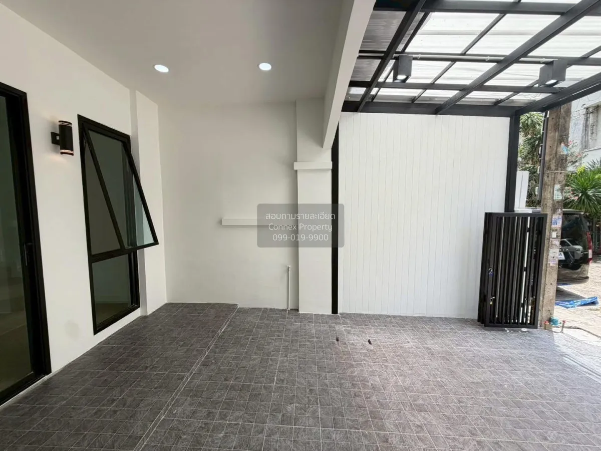 For Sale Townhouse/Townhome  , Saranon House , newly renovated , 