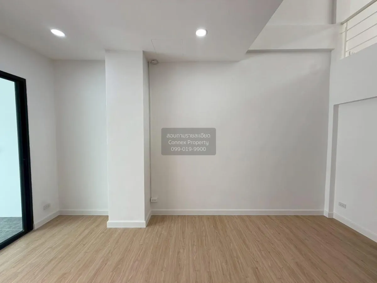 For Sale Townhouse/Townhome  , Saranon House , newly renovated , 