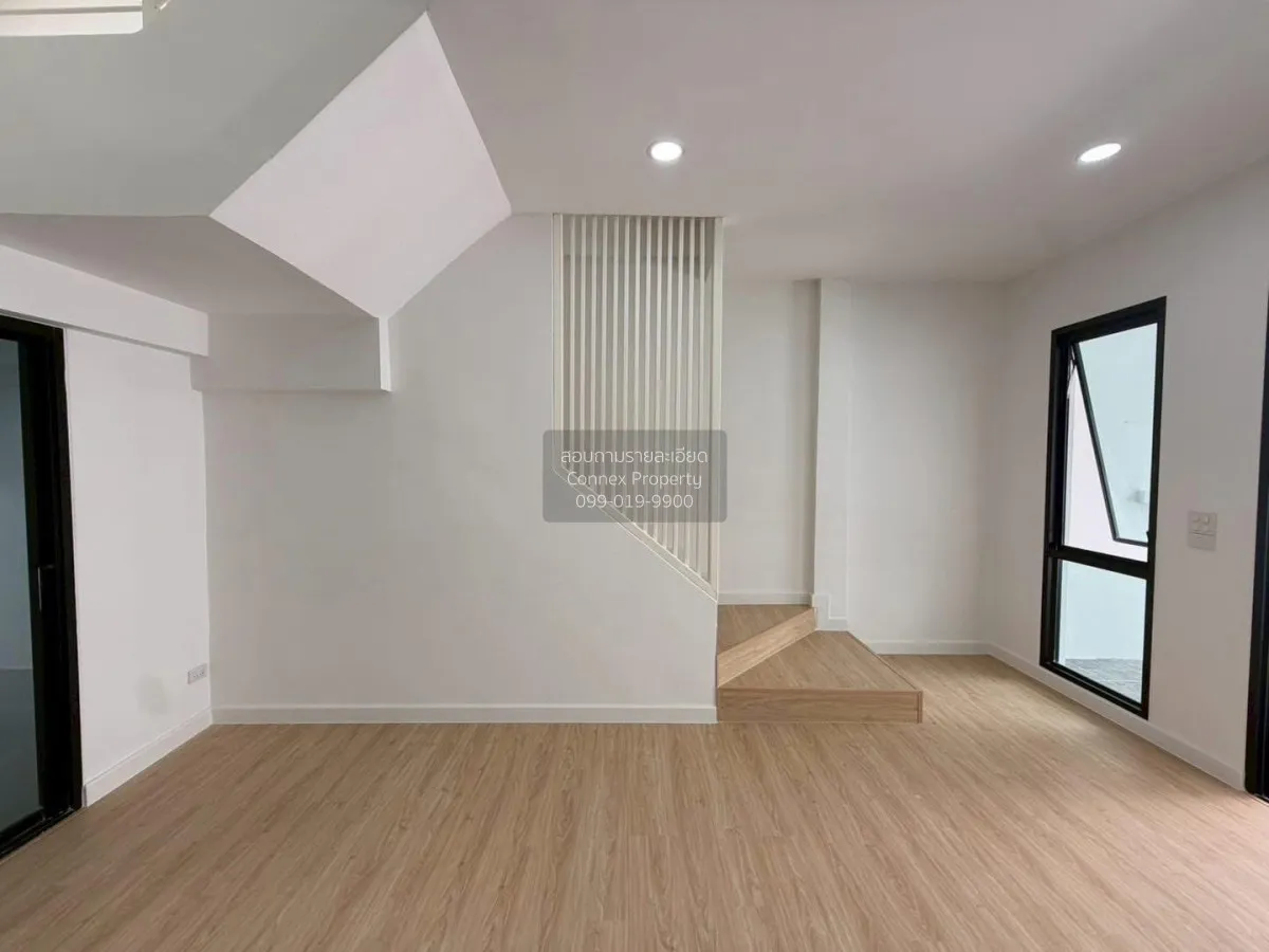 For Sale Townhouse/Townhome  , Saranon House , newly renovated , 