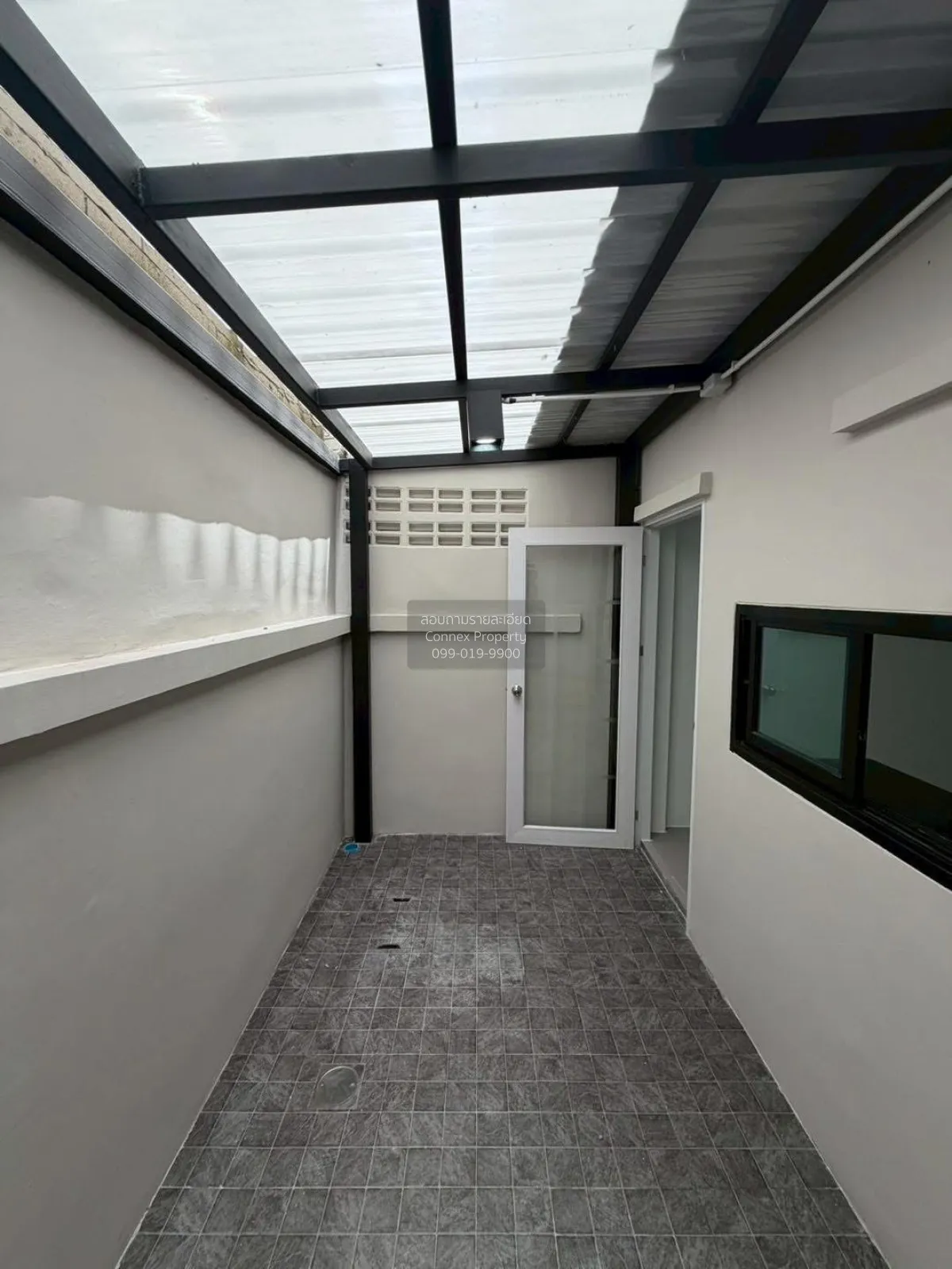 For Sale Townhouse/Townhome  , Saranon House , newly renovated , 