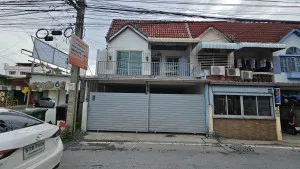 For Sale Two - Story townhome  Soi Rewadee 60 , corner unit , newly renovated , Talat Khwan , Mueang Nonthaburi , Nonthaburi , CX-161846