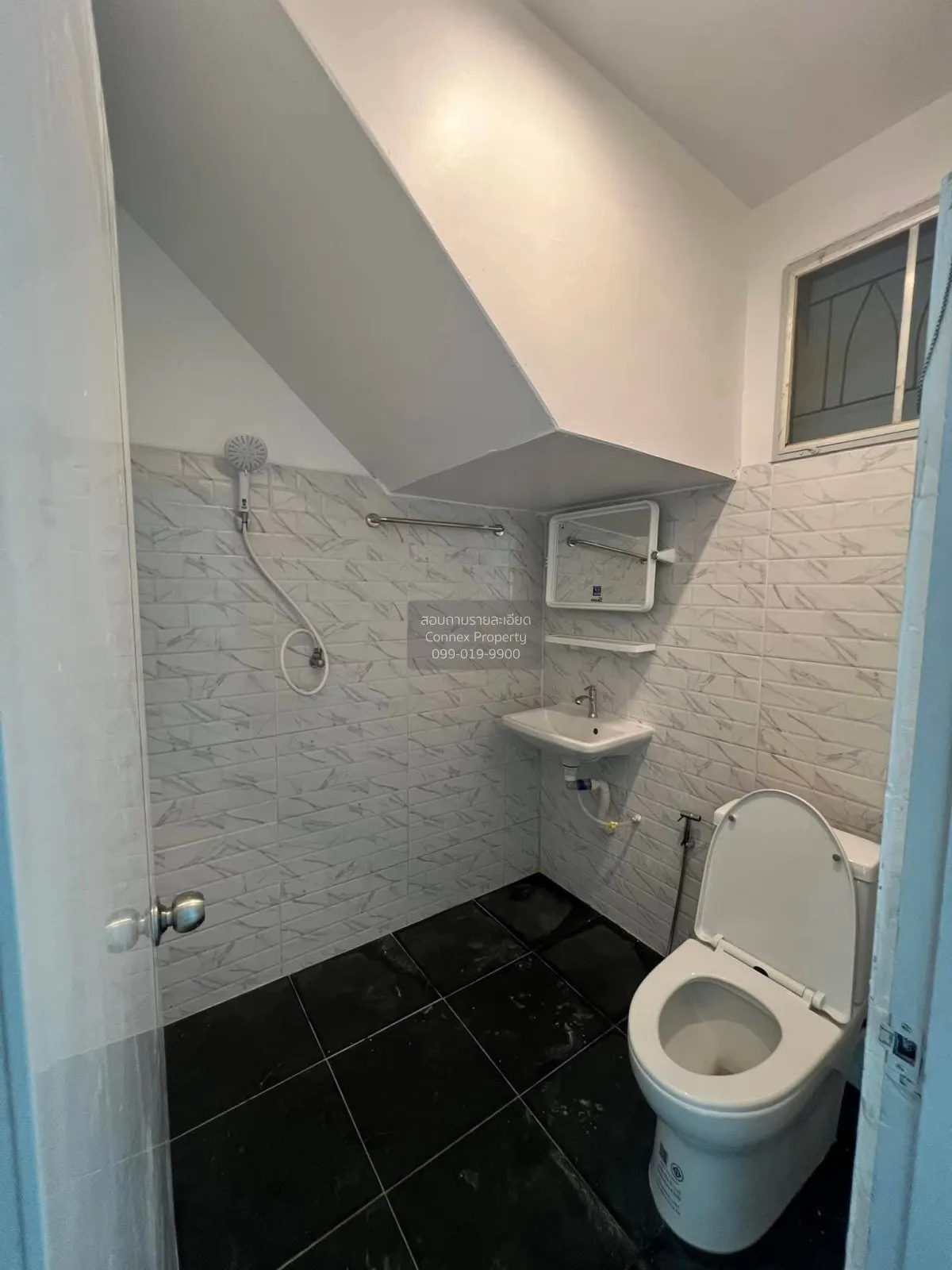 For Sale Townhouse/Townhome  , Narisara khong 11 , newly renovate