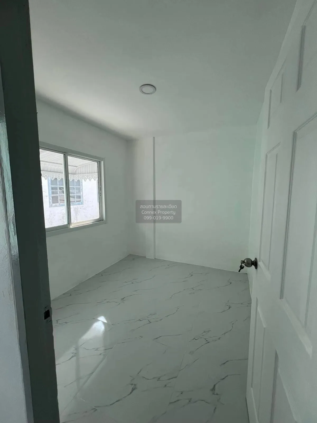 For Sale Townhouse/Townhome  , Narisara khong 11 , newly renovate