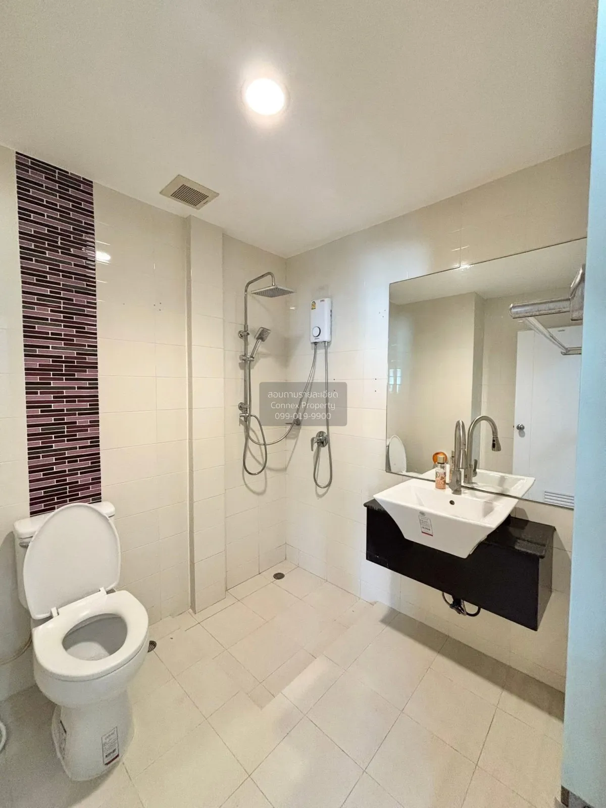 For Rent Townhouse/Townhome  , Vista 180 Thepharak - Wongwaen , T 4