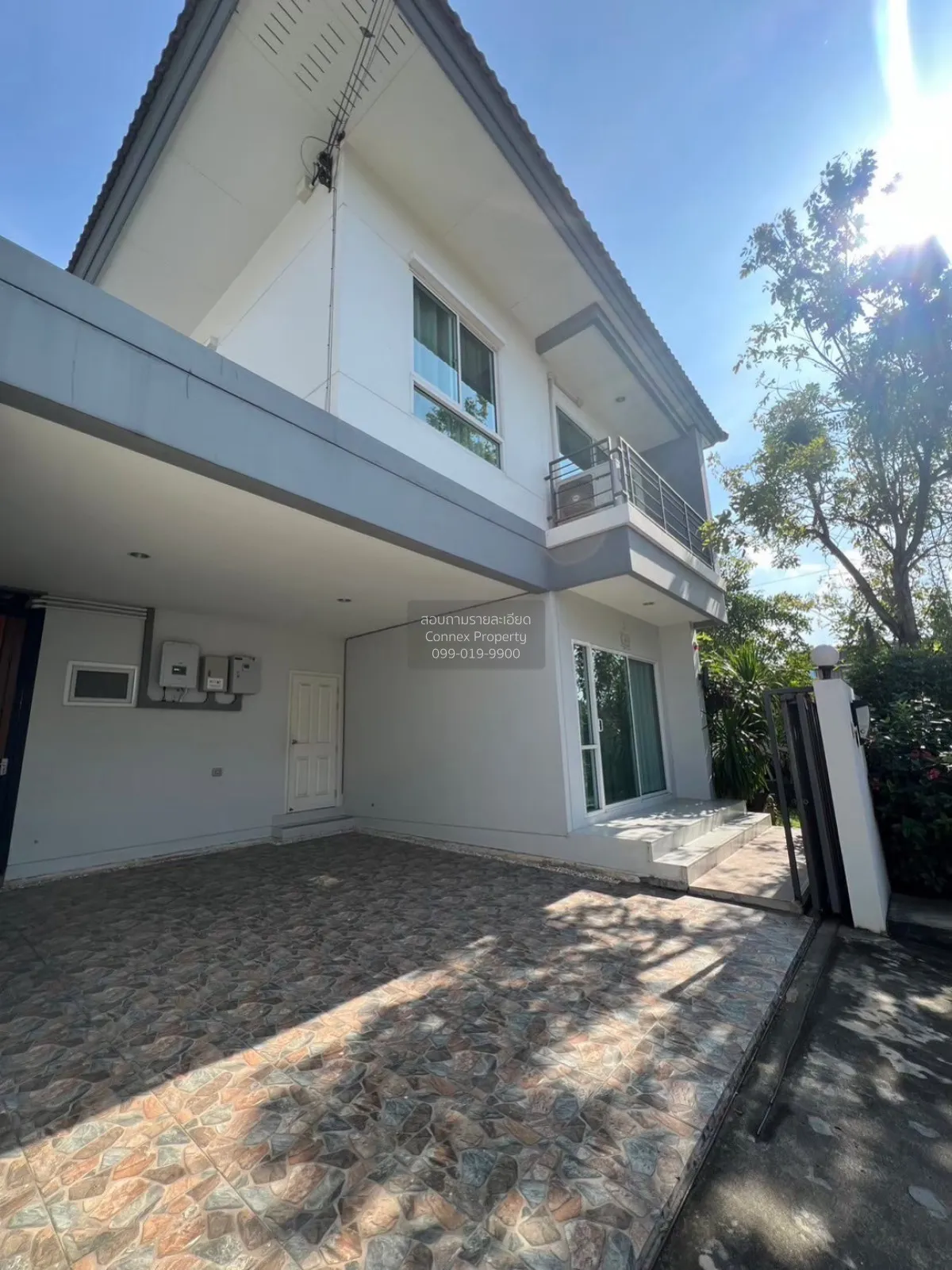 For Sale Sena Park Ville Ramindra - Wongwaen , corner unit , Khan 4