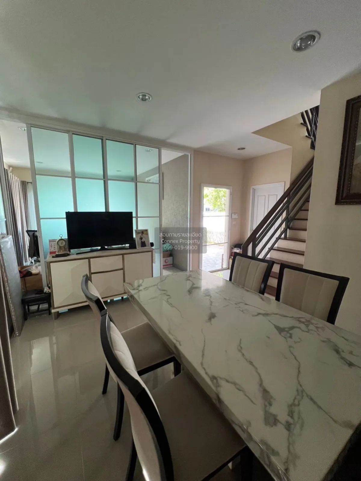 For Sale Sena Park Ville Ramindra - Wongwaen , corner unit , Khan
