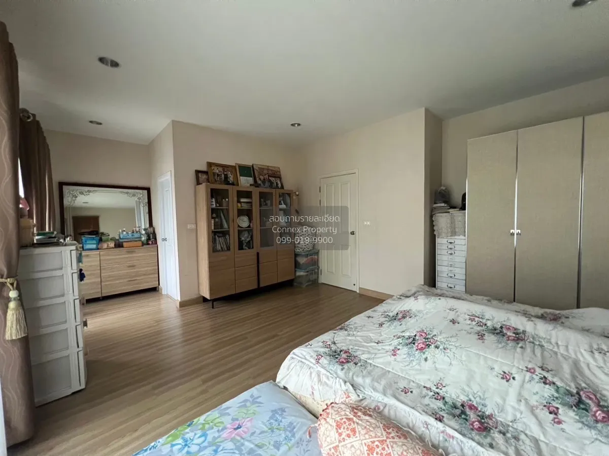 For Sale Sena Park Ville Ramindra - Wongwaen , corner unit , Khan