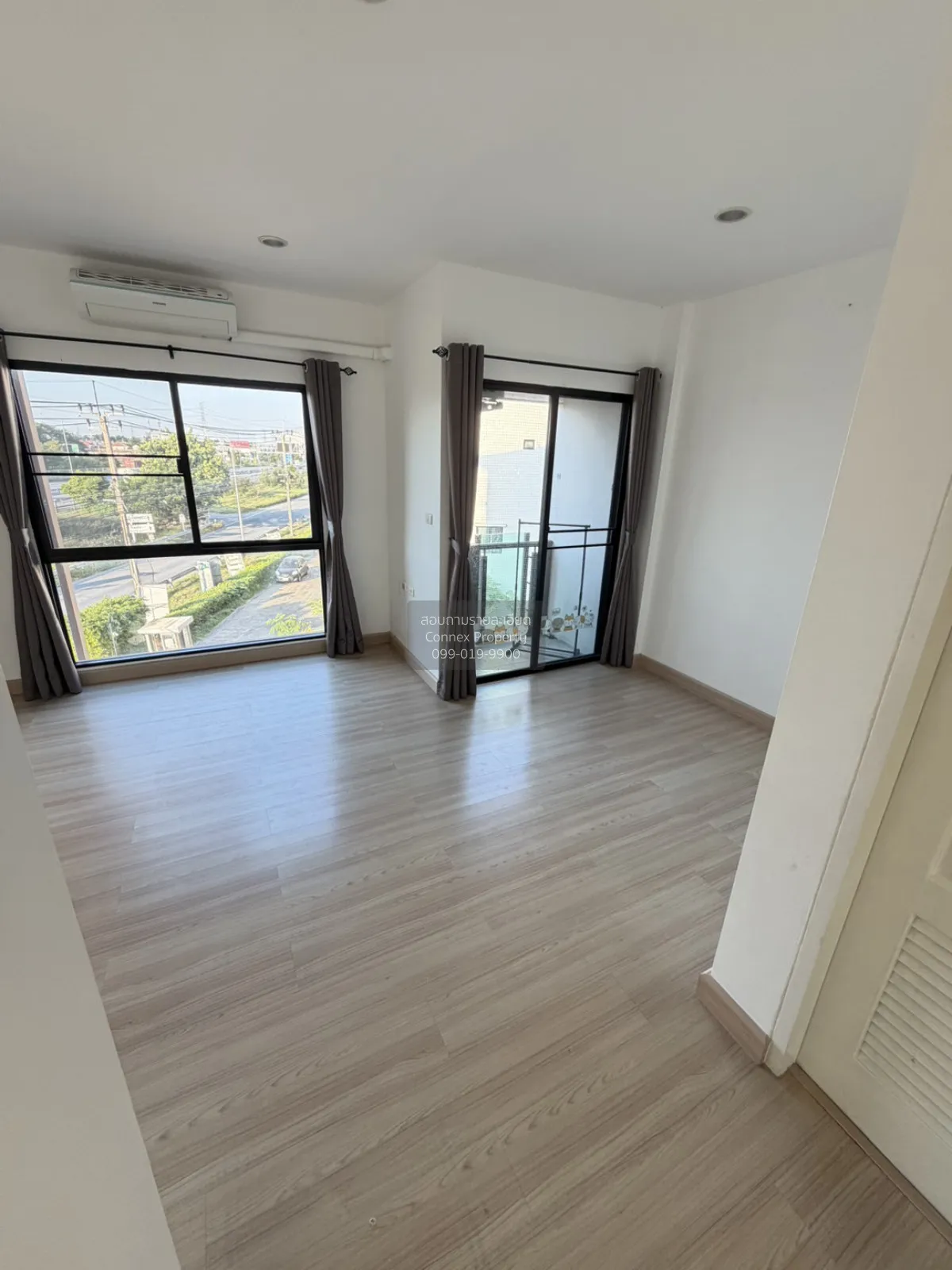 For Sale Townhouse/Townhome  , IFIELD BANGNA , wide frontage , Do