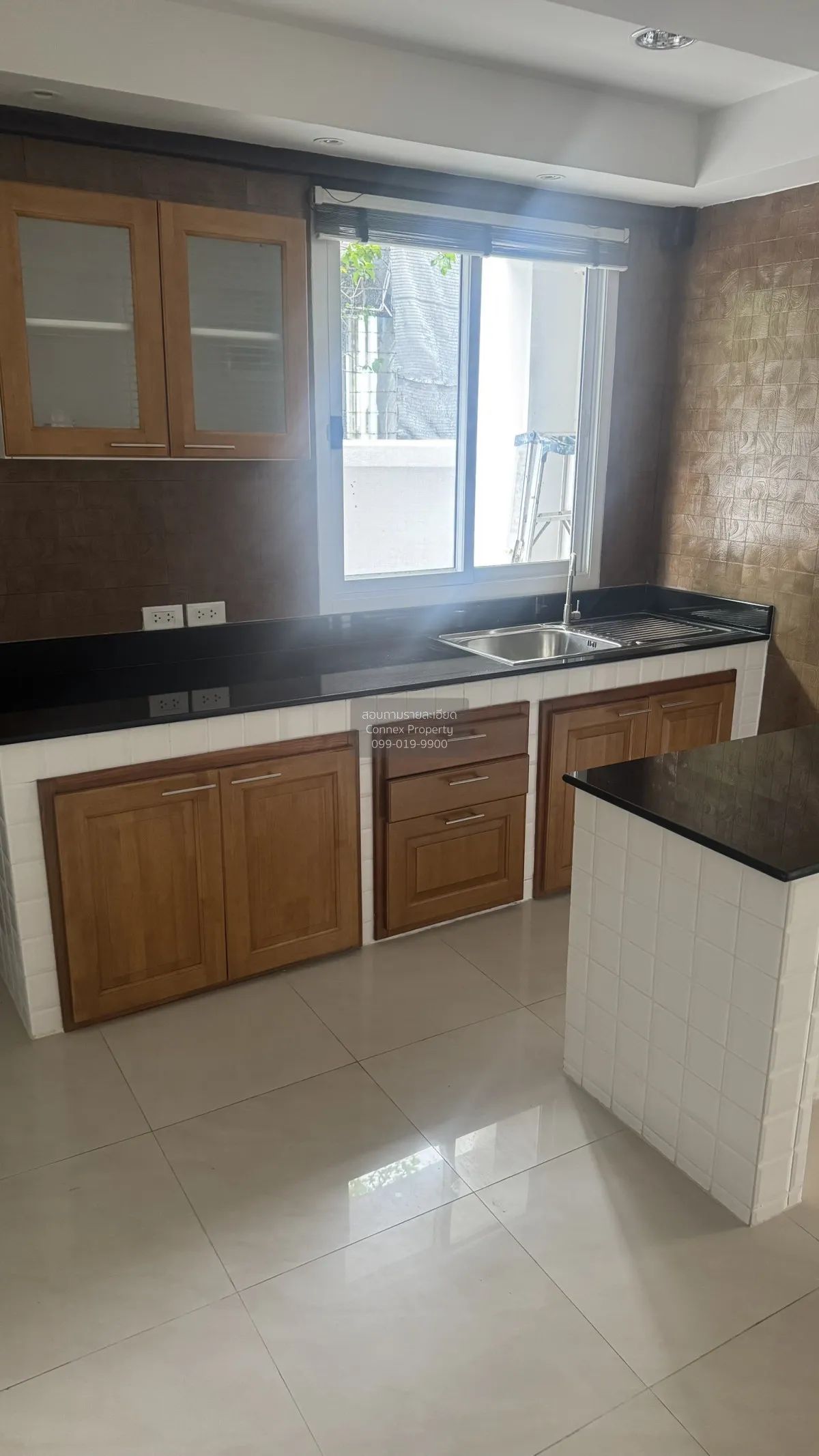 For Sale Elegant Two-Storey Detached Residence in Prime Sukhumvit