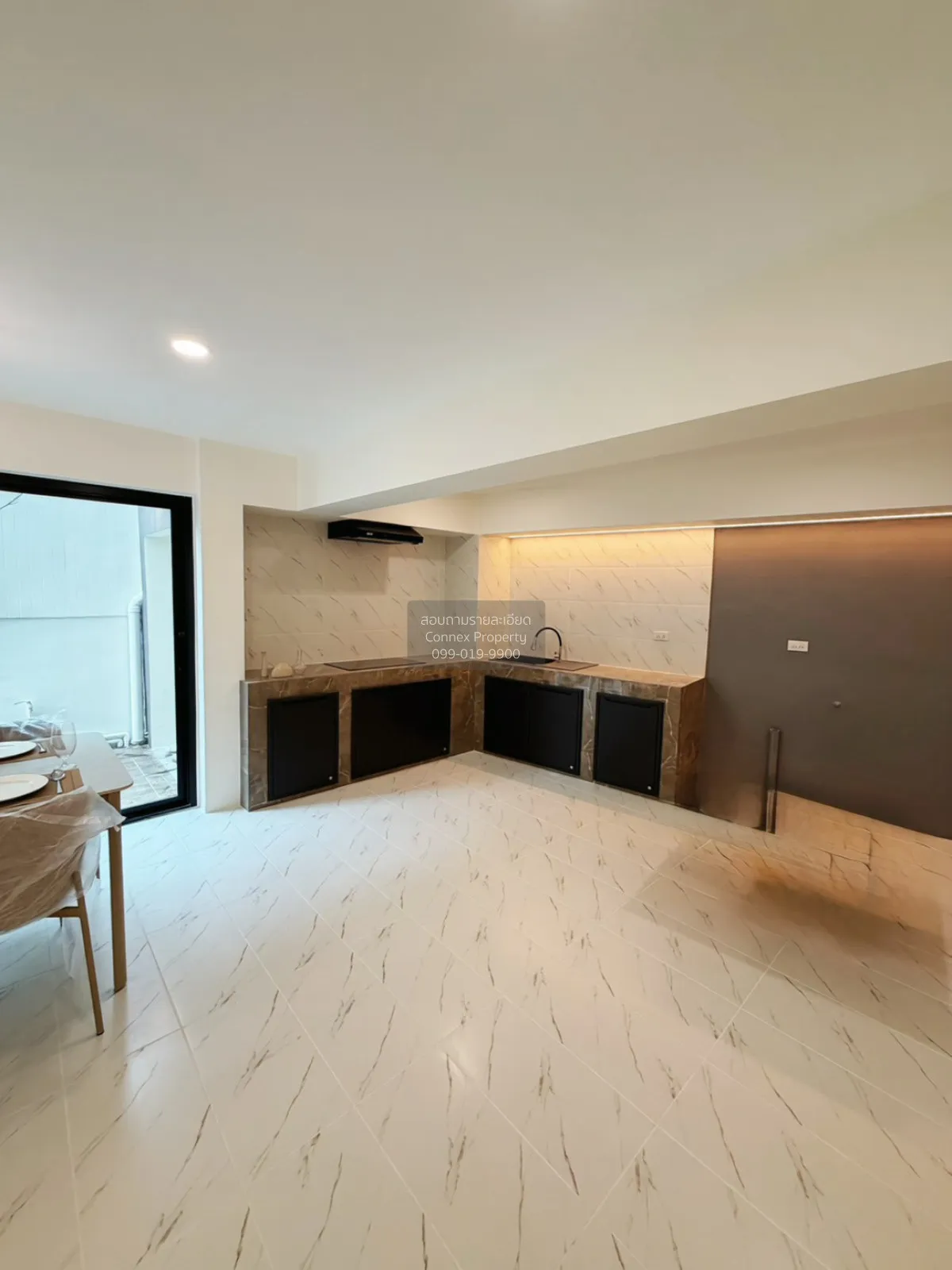 ขายทาวน์โฮม 3 ชั้น รีโนเวทใหม่ นาคนิวาส 48 ลาดพร้าว เขต ลาดพร้าว 