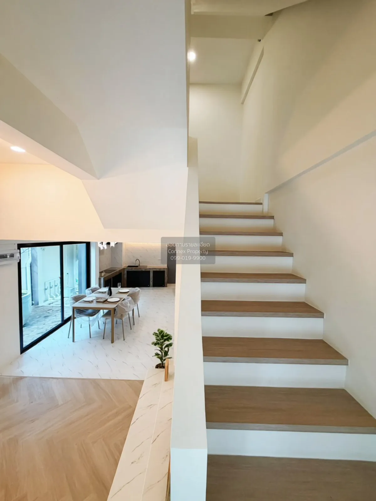 ขายทาวน์โฮม 3 ชั้น รีโนเวทใหม่ นาคนิวาส 48 ลาดพร้าว เขต ลาดพร้าว 